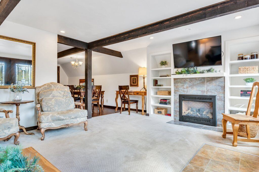 Photo of Livingroom in Highland Lakes