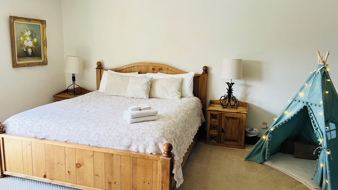 Photo of Bedroom in Highland Lakes