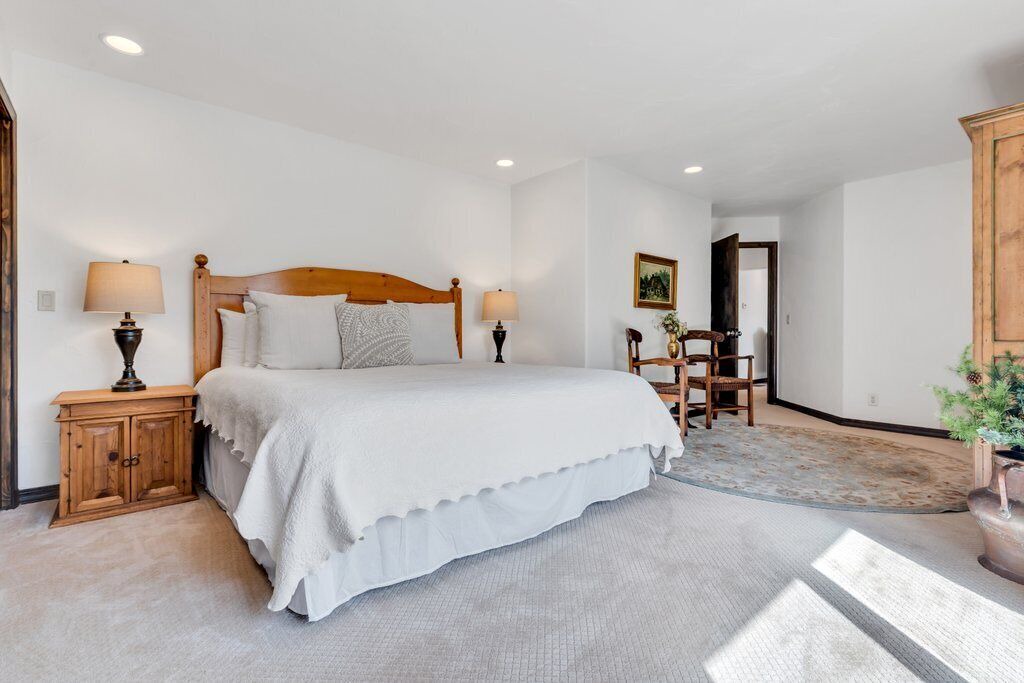 Photo of Bedroom in Highland Lakes