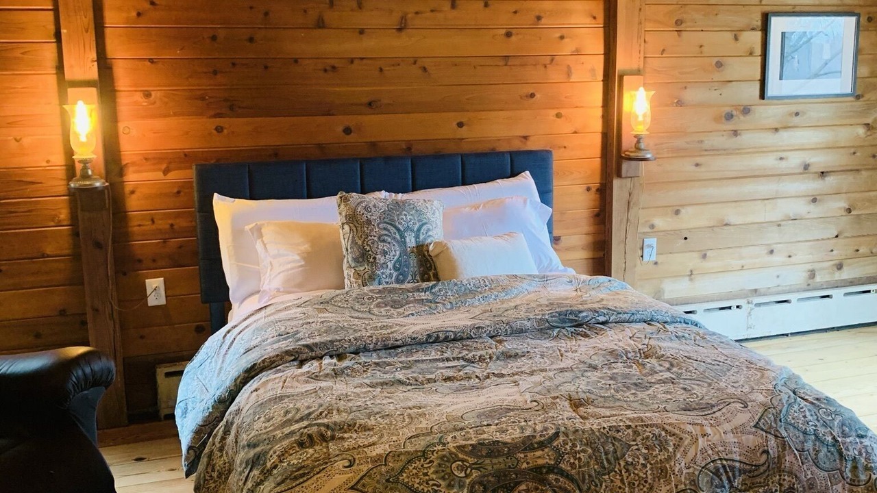 Photo of Bedroom in Oakdale