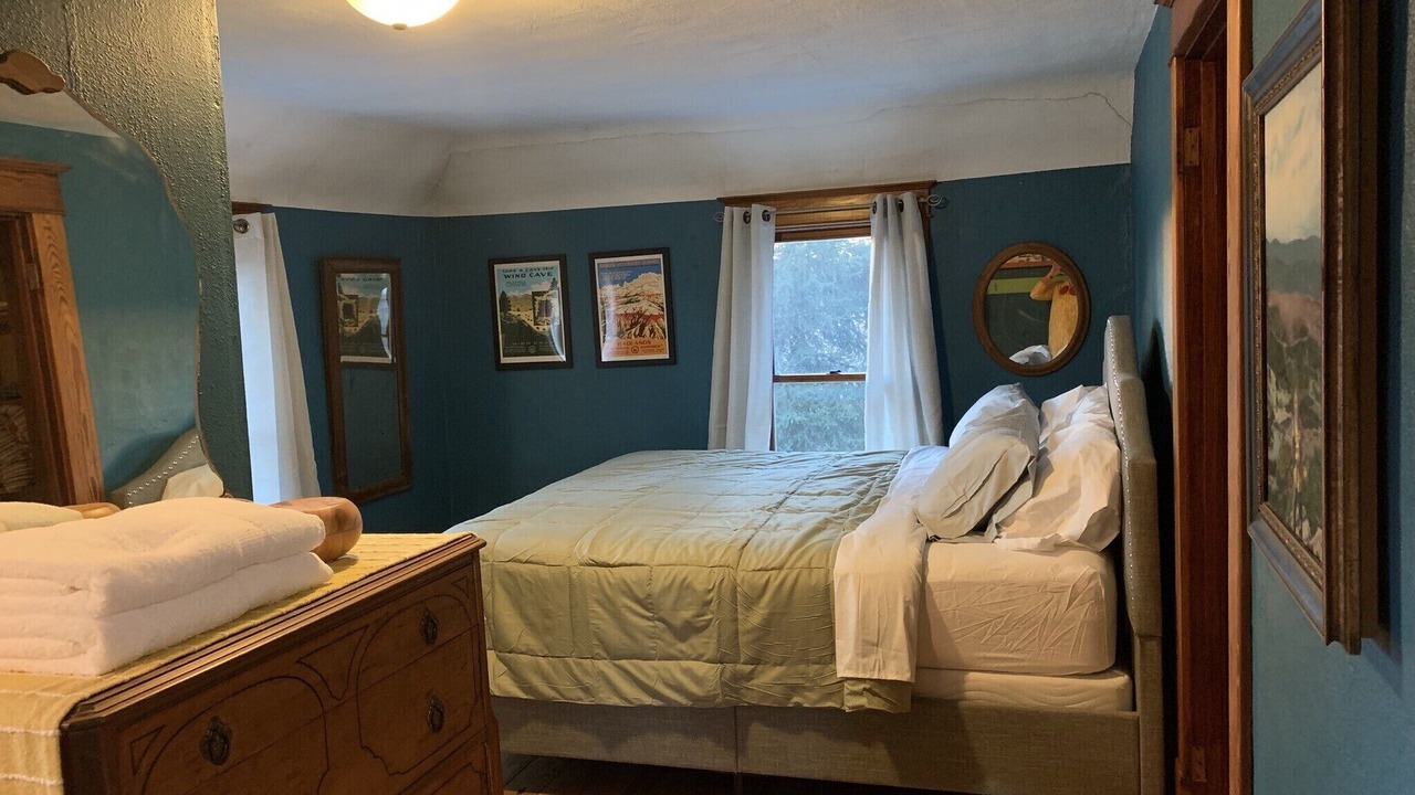 Photo of Bedroom in Oakdale