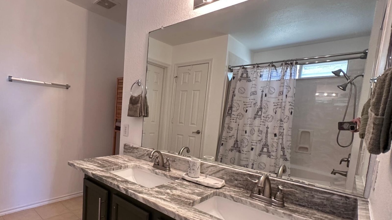 Photo of Bathroom in Los Cielos