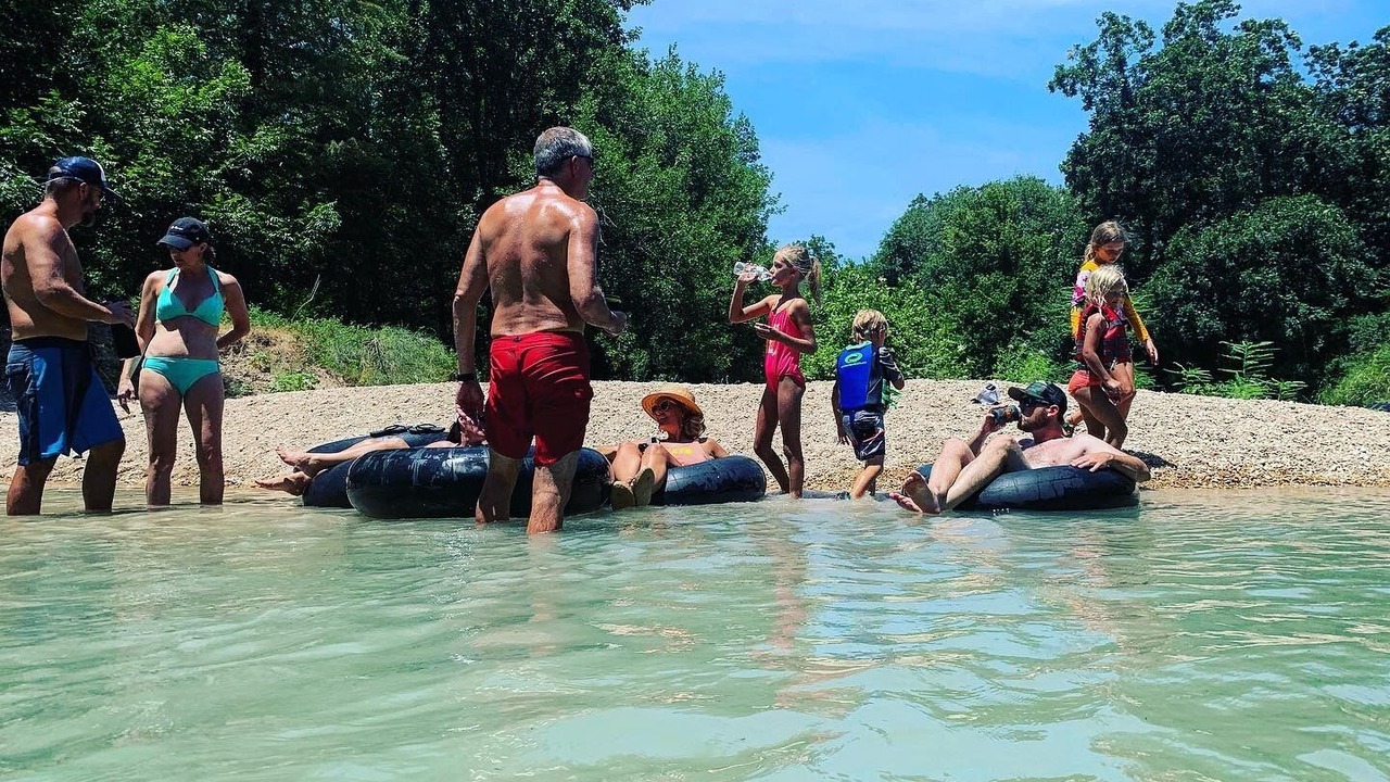 Photo of Others in Fentress