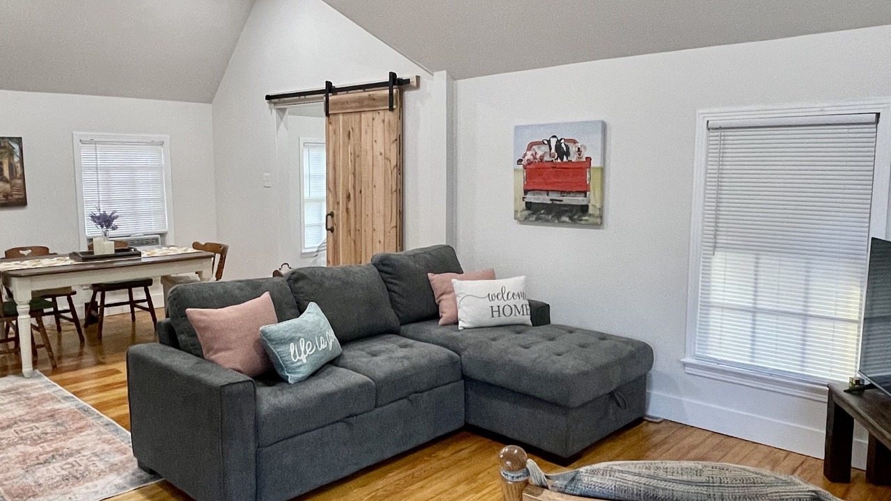 Photo of Livingroom in Laurel
