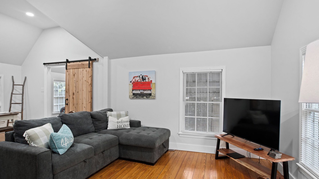 Photo of Livingroom in Laurel
