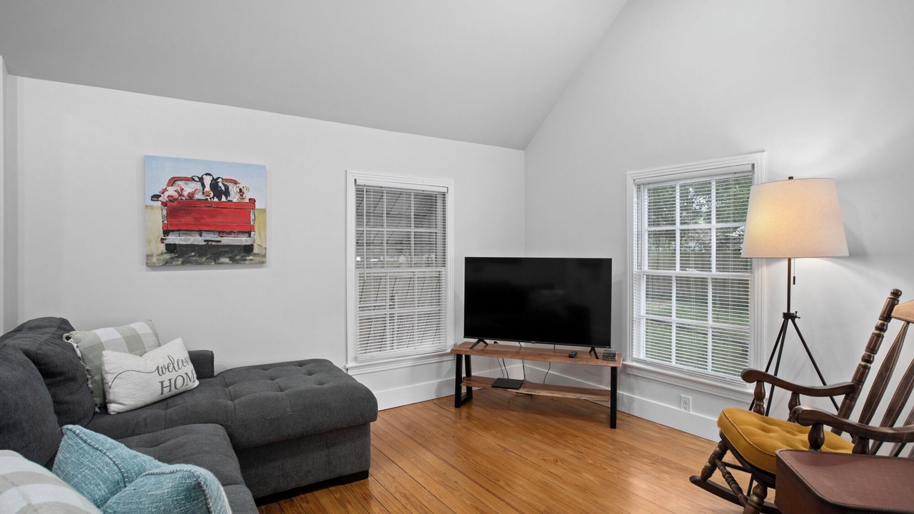 Photo of Livingroom in Laurel