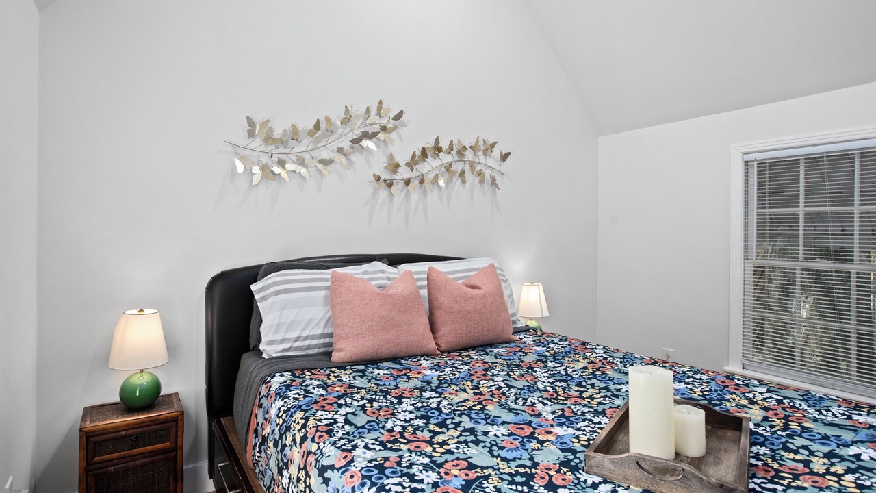 Photo of Bedroom in Laurel