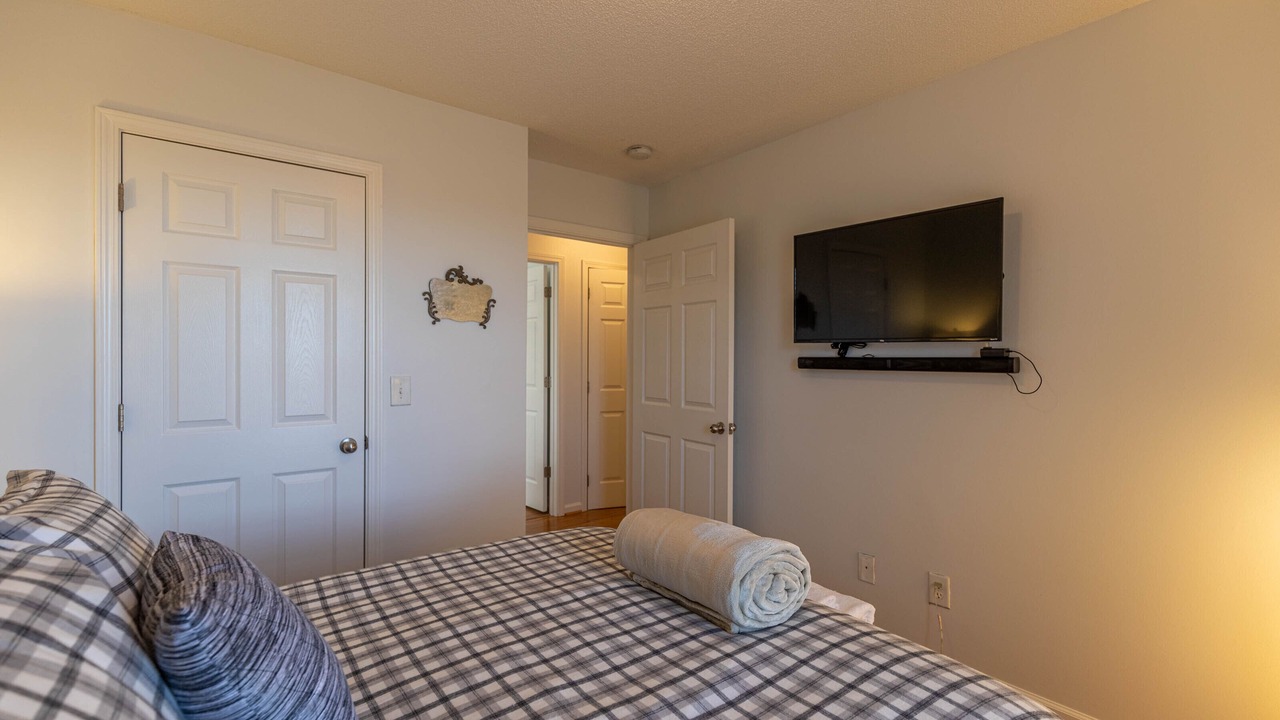 Photo of Bedroom in Seven Devils