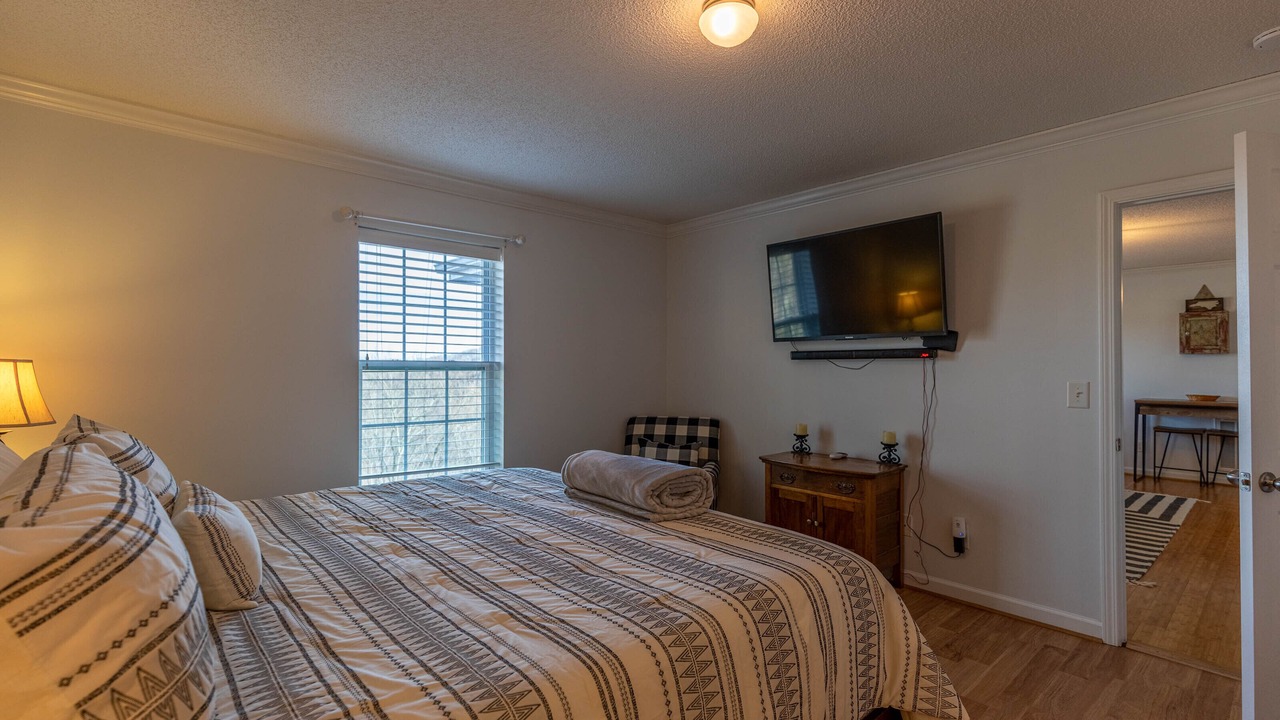 Photo of Bedroom in Seven Devils