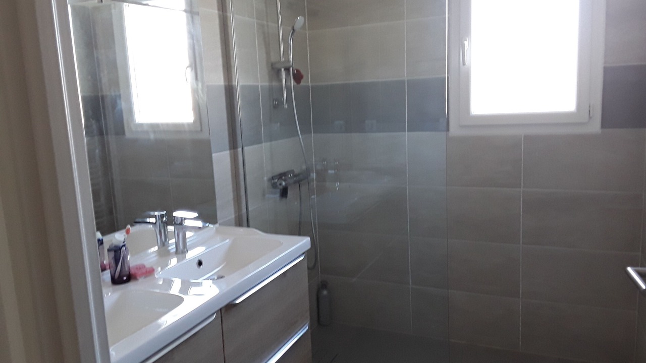 Photo of Bathroom in Limoux