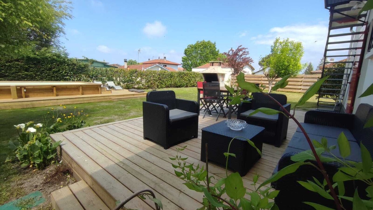 Photo of Patio Balcony in Aureilhan