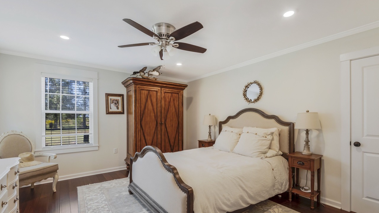 Photo of Bedroom in Rayne