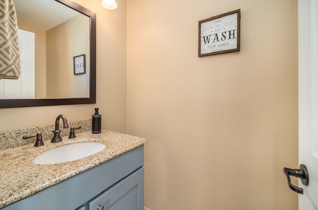 Photo of Bathroom in Lombard