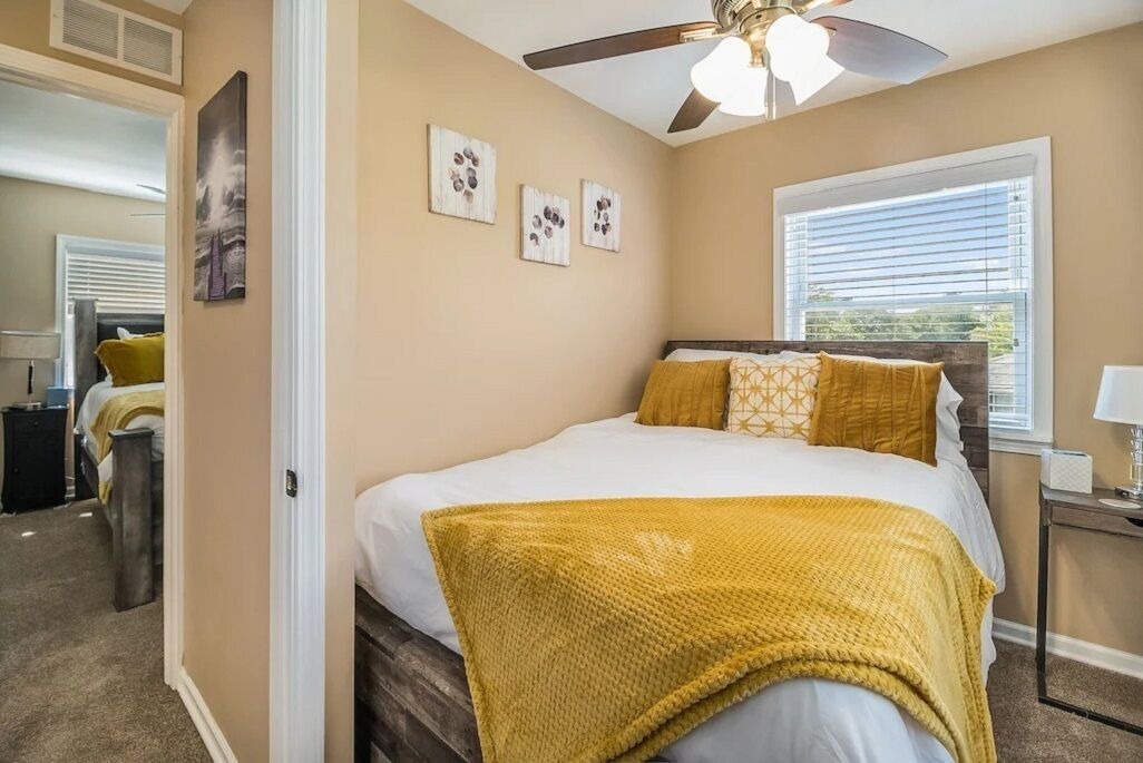 Photo of Bedroom in Lombard