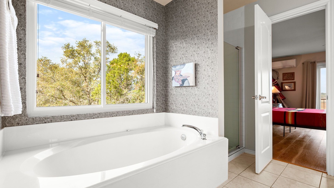 Photo of Bathroom in Highland Lake Estates