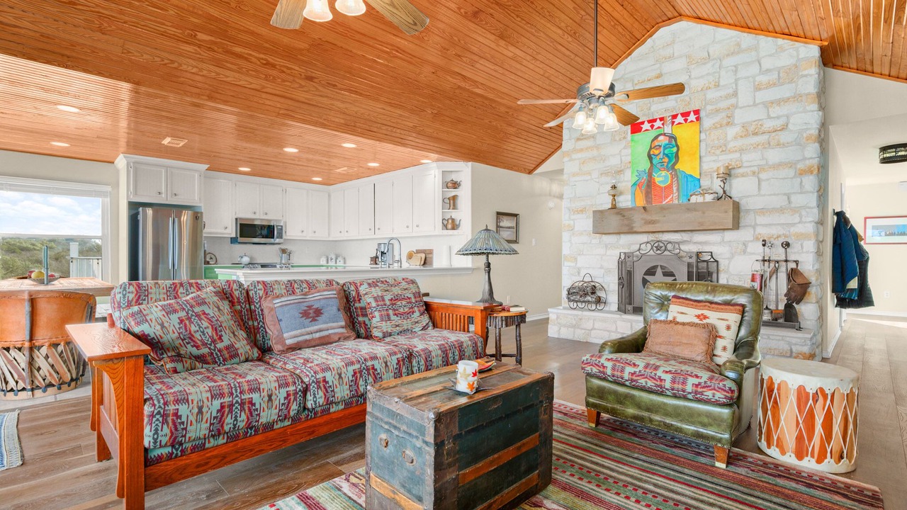 Photo of Livingroom in Highland Lake Estates