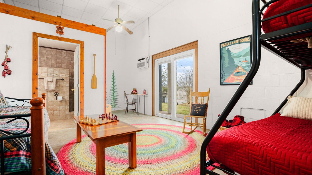 Photo of Bedroom in Highland Lake Estates