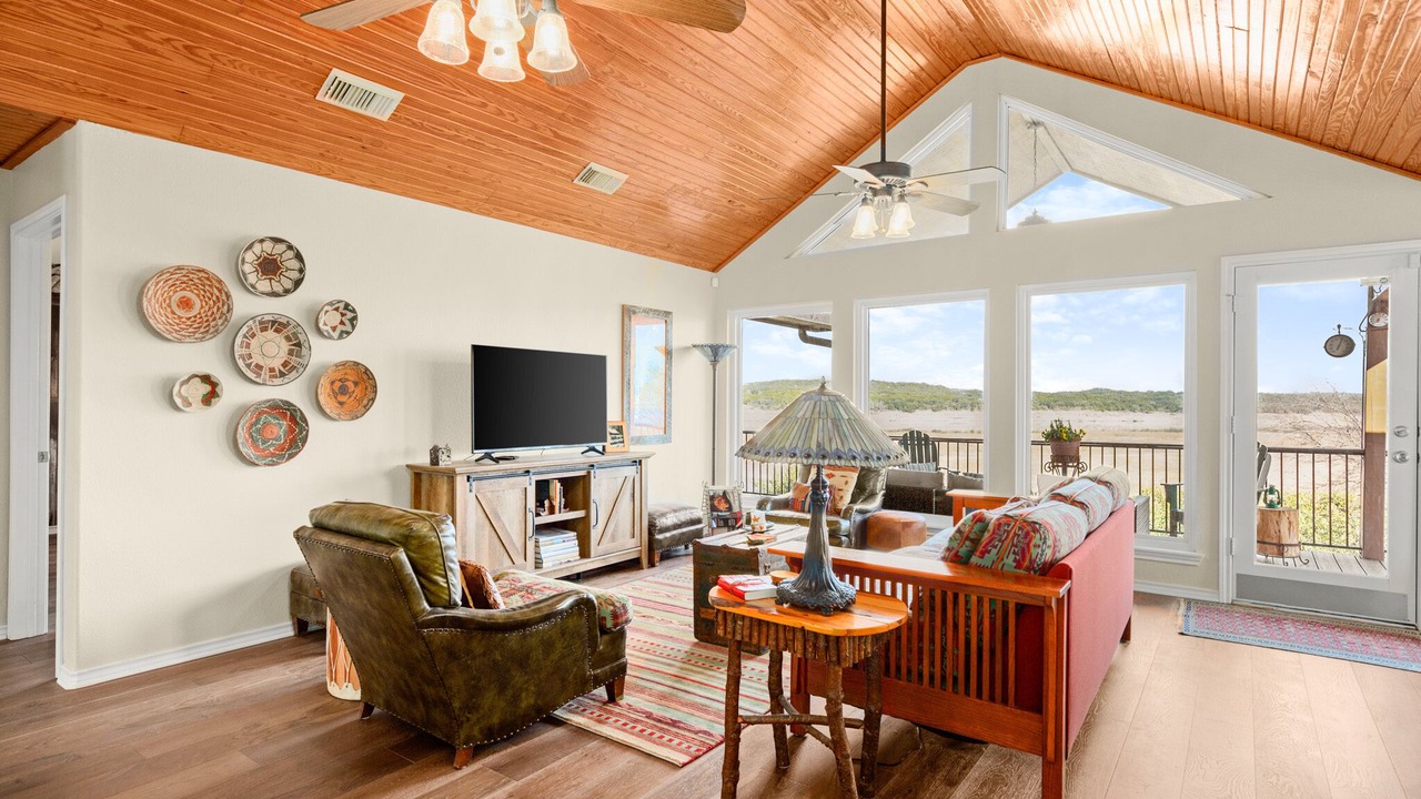 Photo of Livingroom in Highland Lake Estates