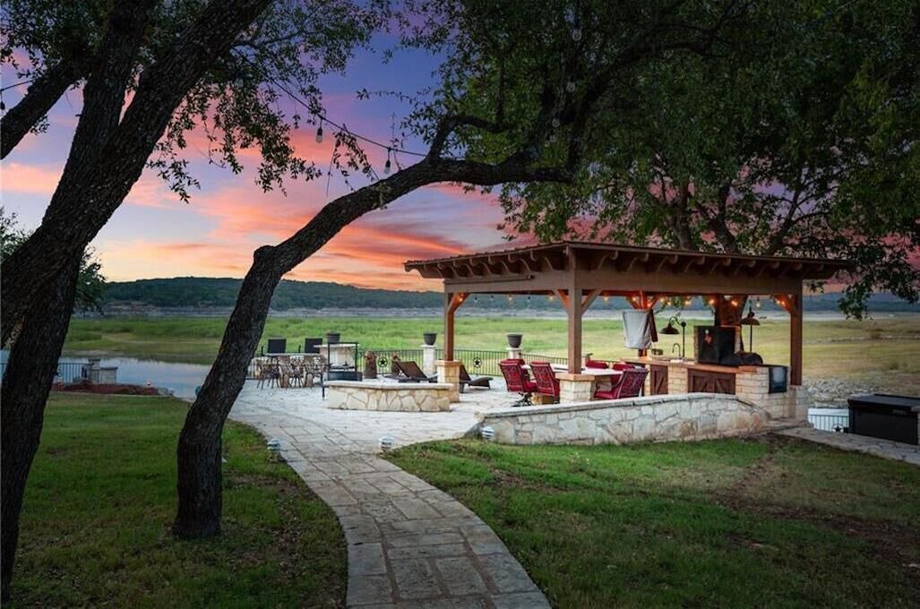 Photo of Outdoor in Highland Lake Estates