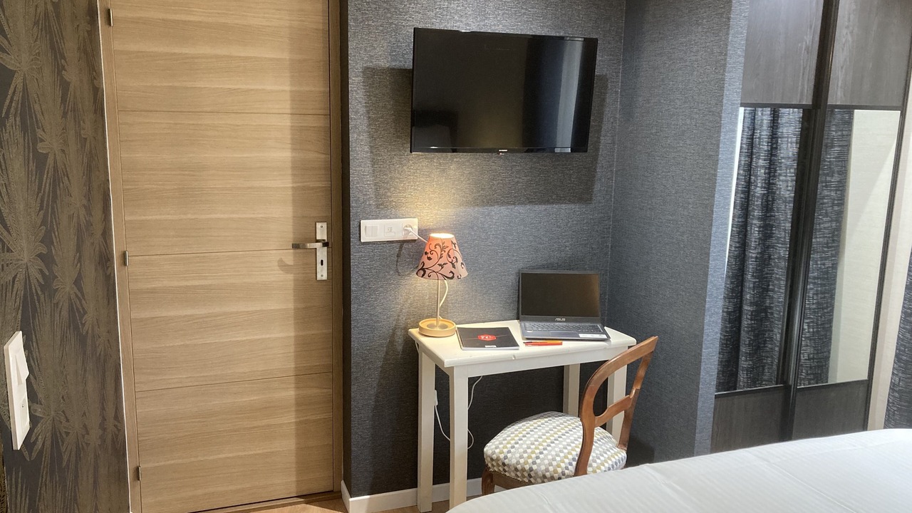 Photo of Bedroom in Saint-Aubin-Les-Elbeuf