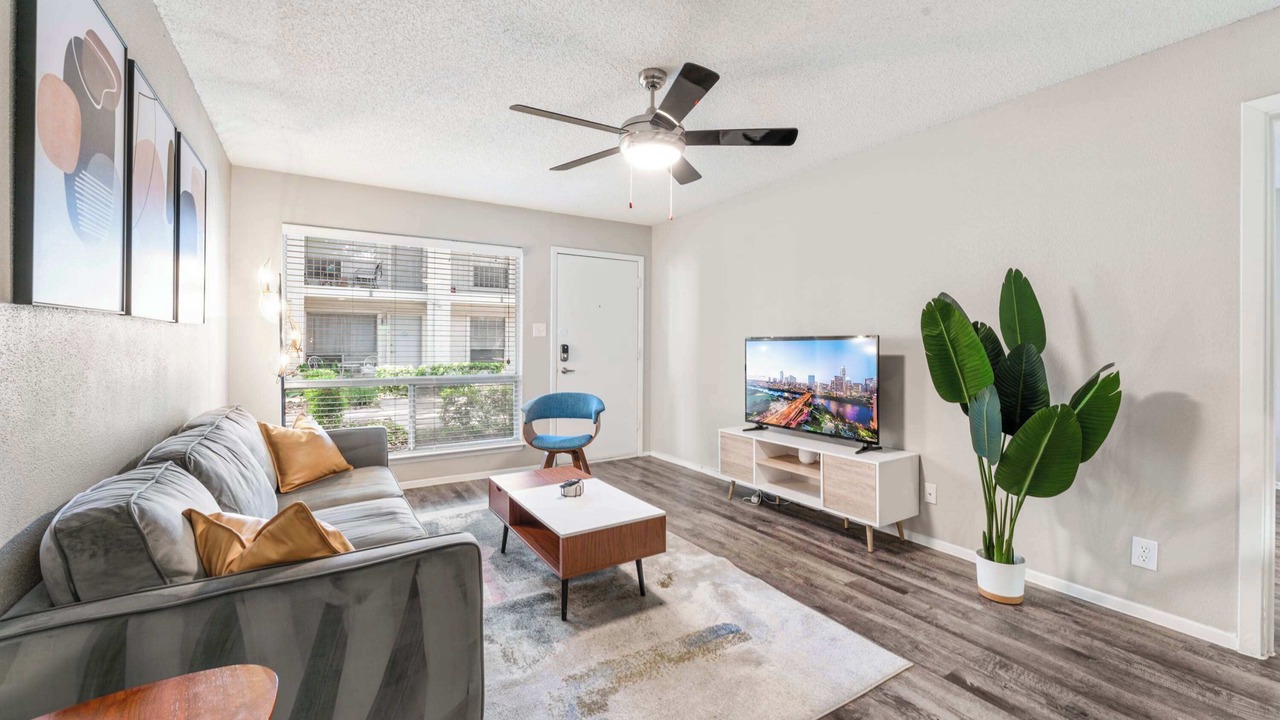 Photo of Livingroom in Dawson