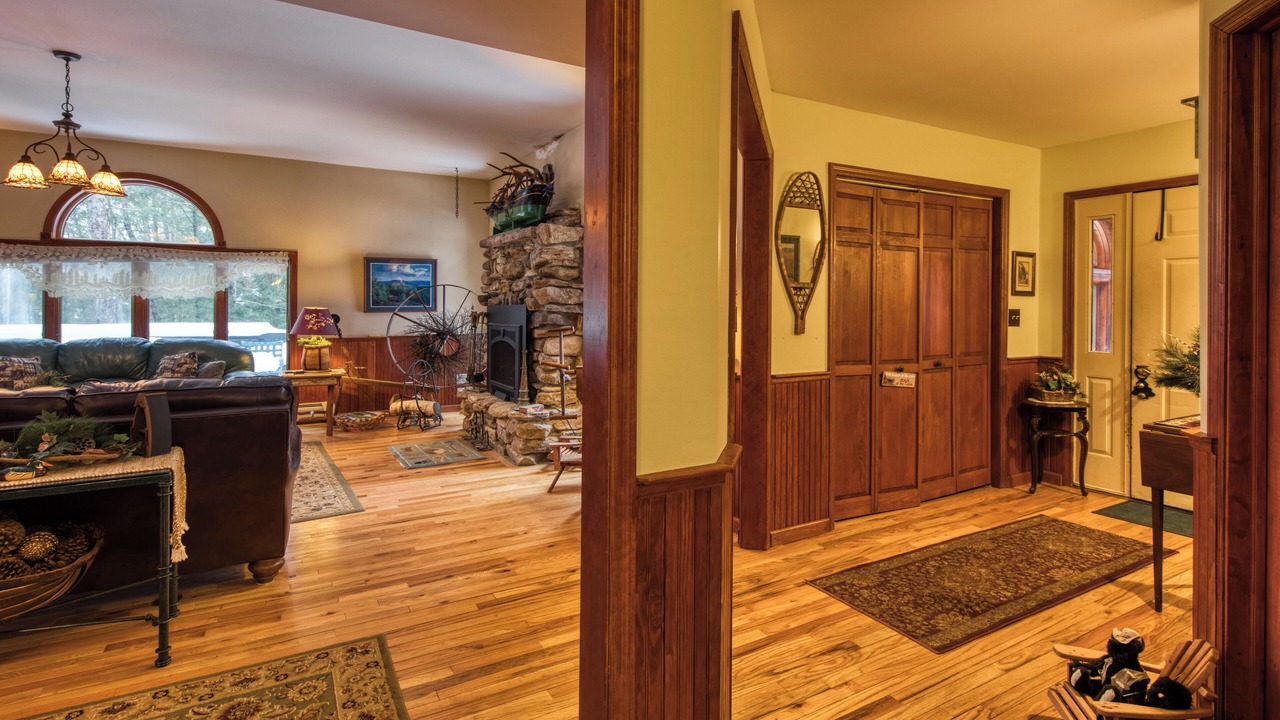 Photo of Livingroom in Saranac Lake