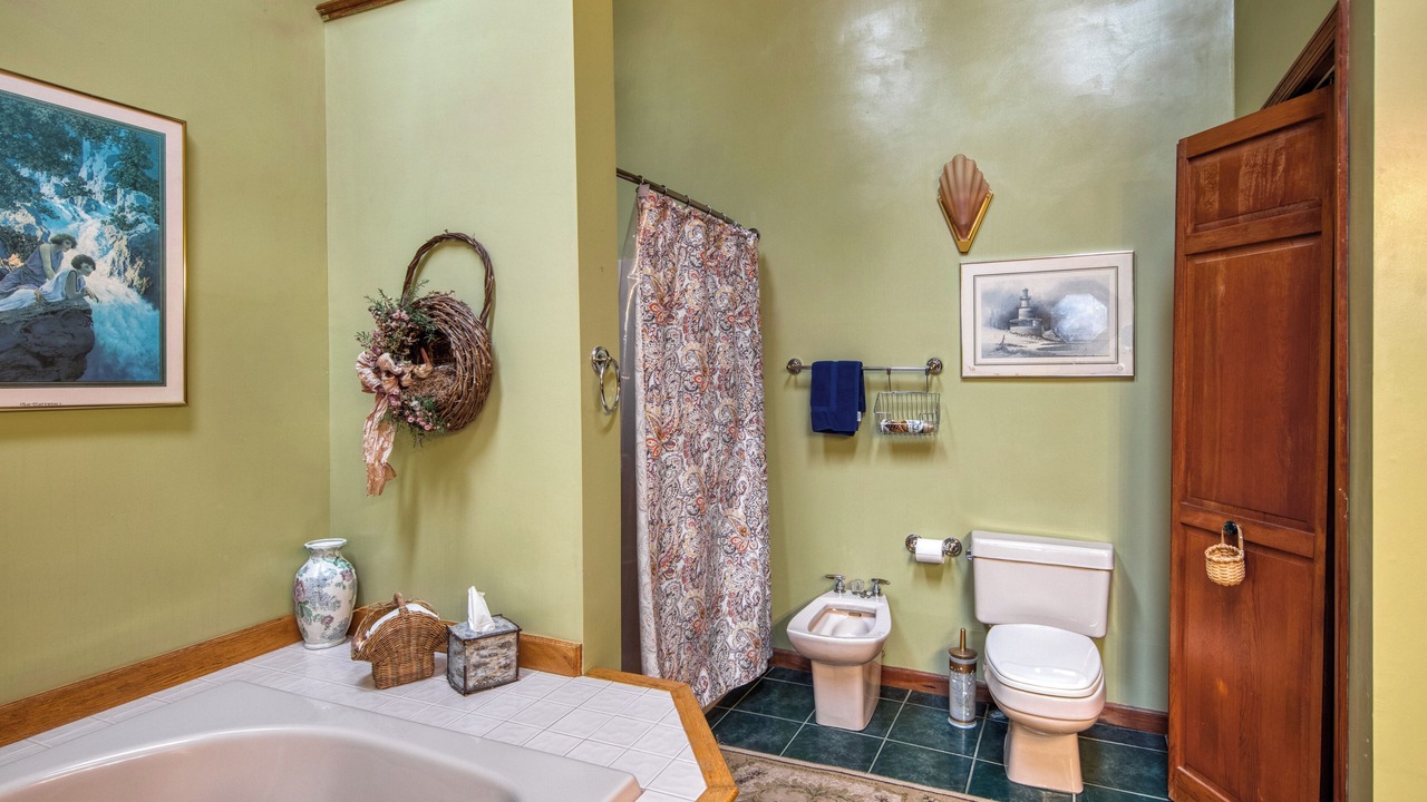 Photo of Bathroom in Saranac Lake