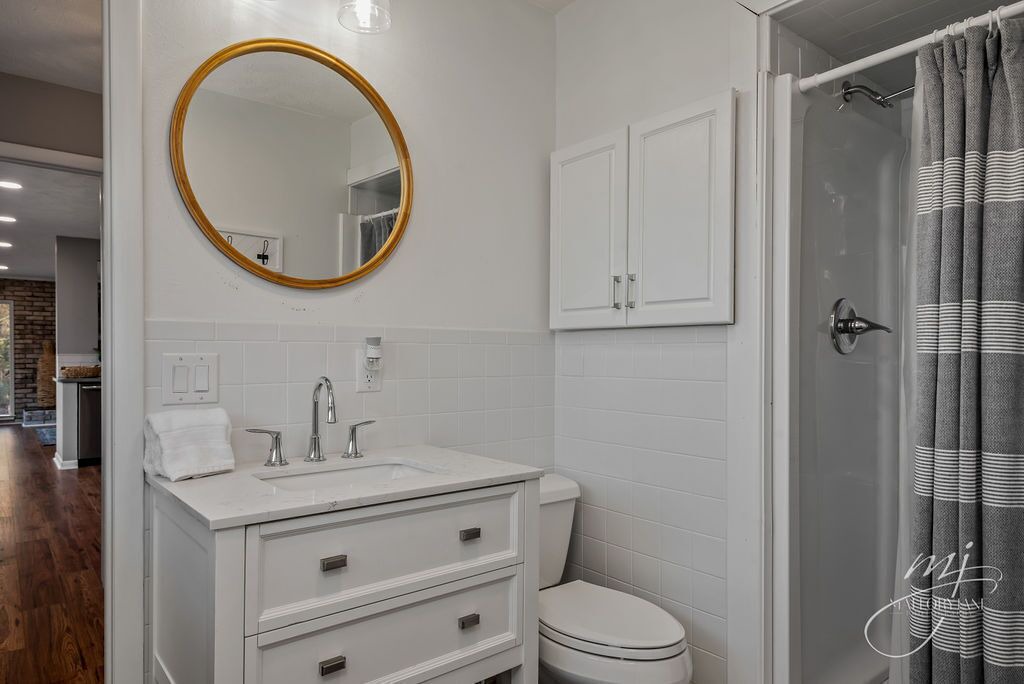 Photo of Bathroom in Bull Shoals