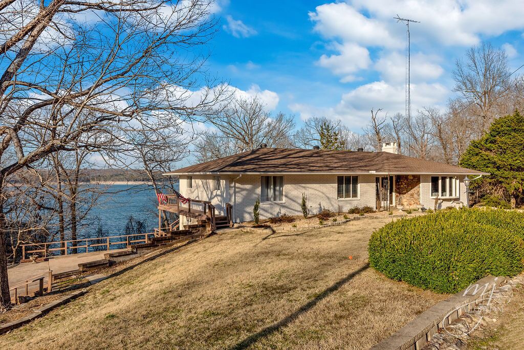 Photo of Others in Bull Shoals