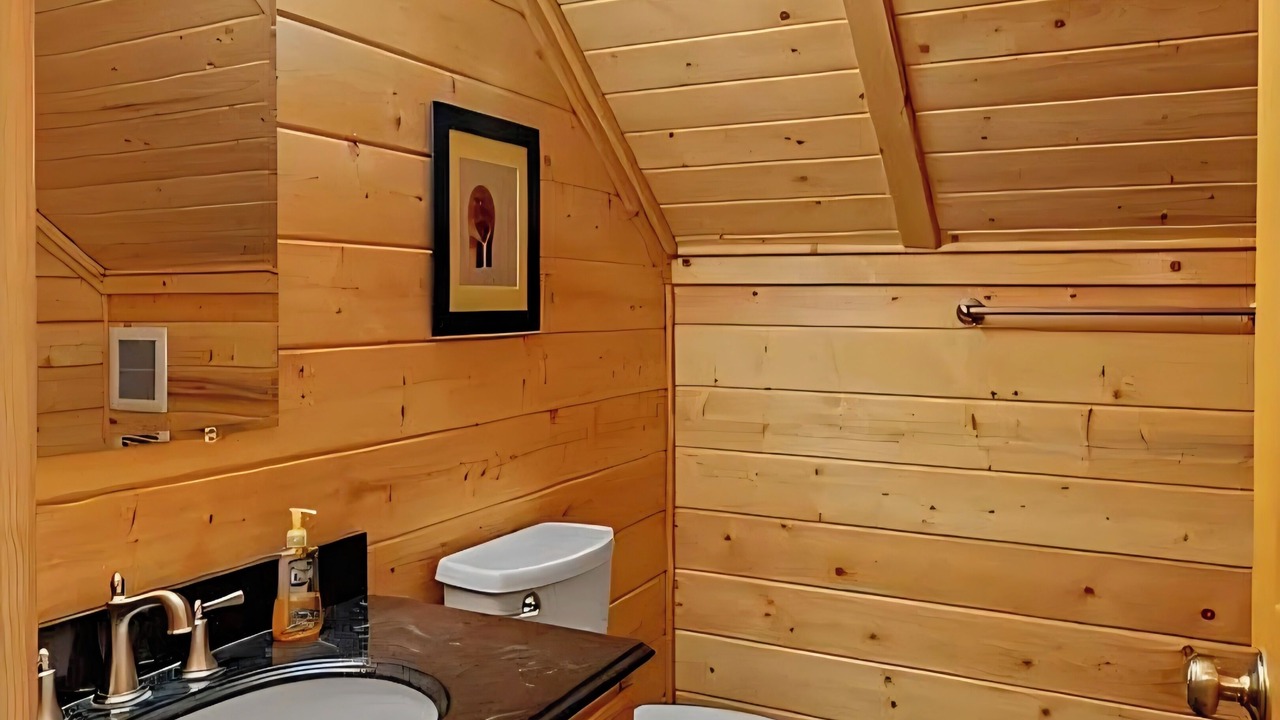 Photo of Bathroom in Sterling