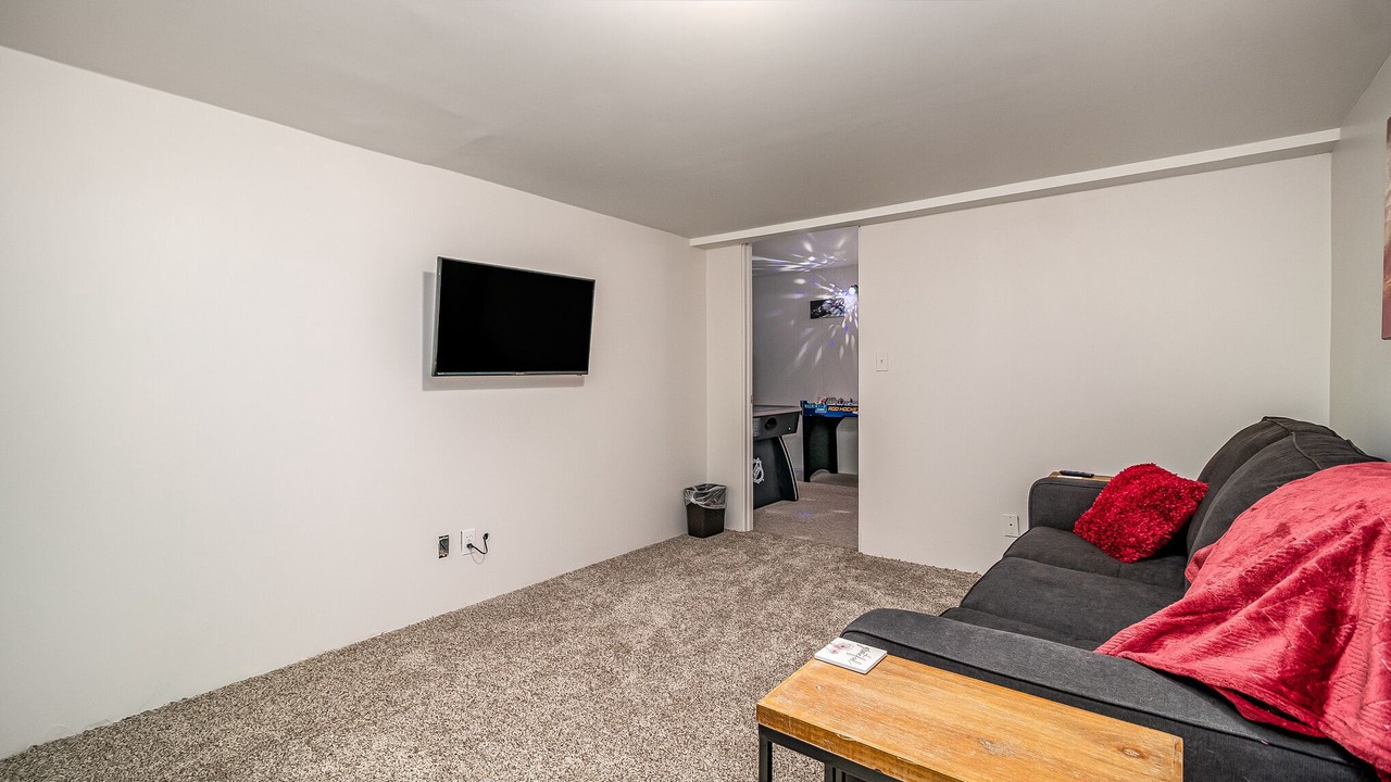 Photo of Livingroom in Elgin