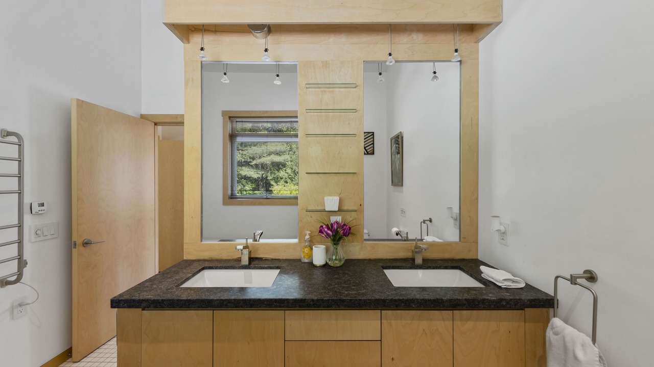 Photo of Bathroom in North Kawartha