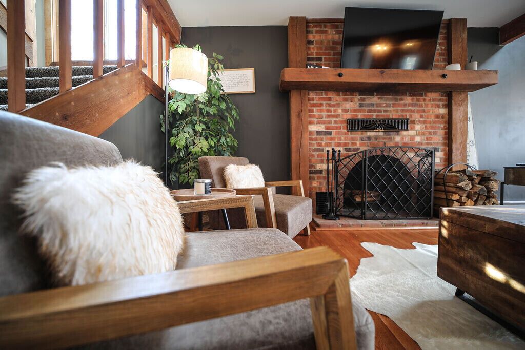 Photo of Livingroom in Nellysford
