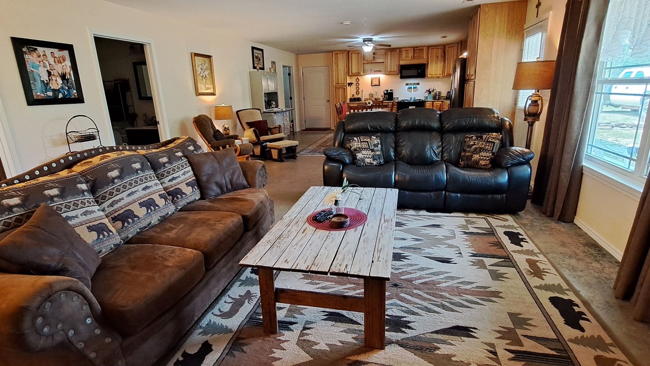Photo of Livingroom in Huntsville
