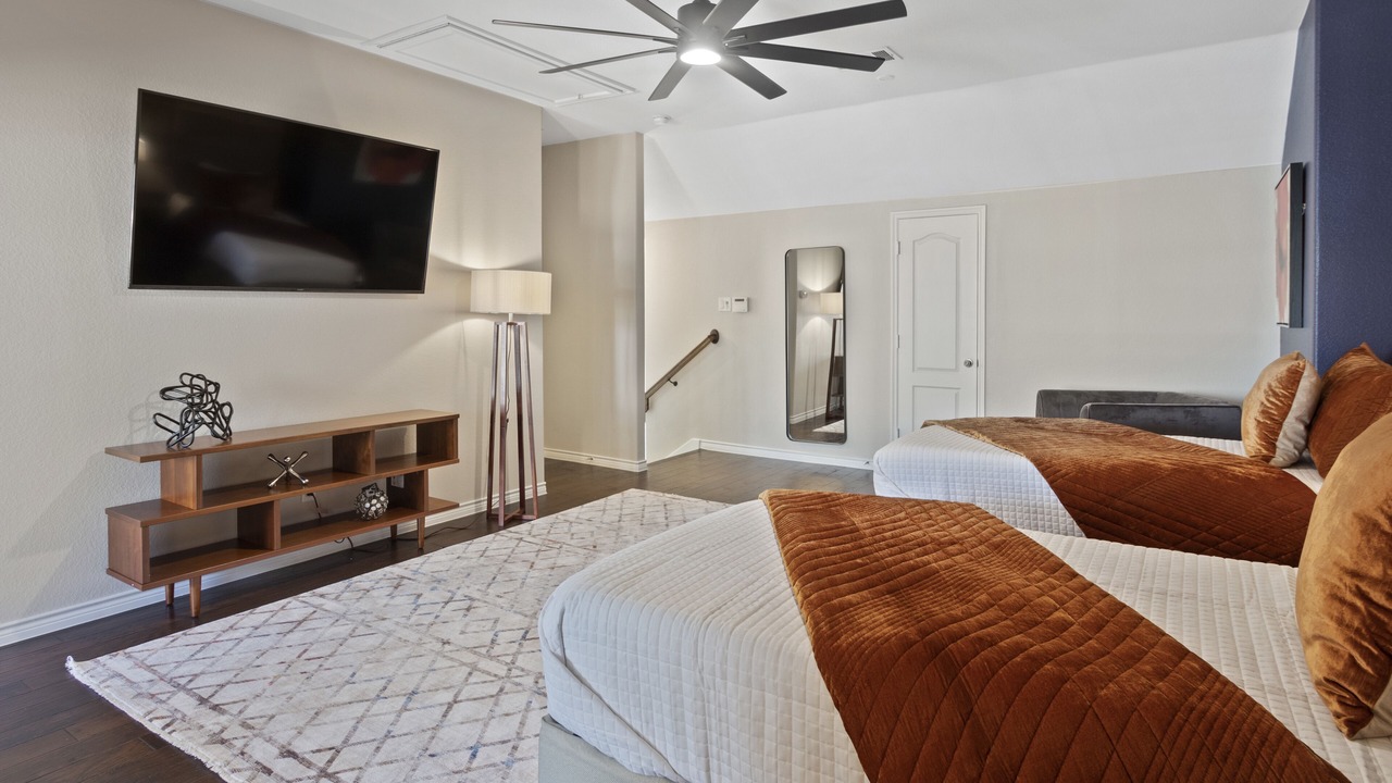 Photo of Bedroom in Legacy Town Center North