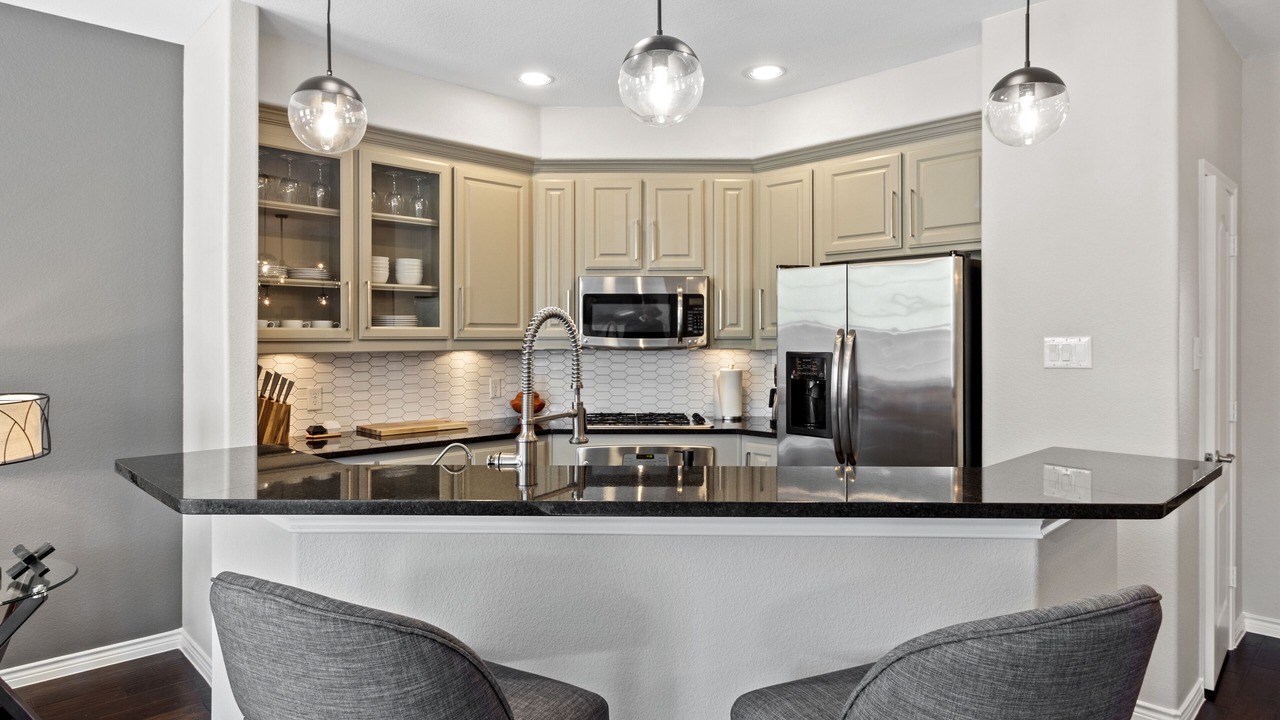 Photo of Kitchen in Legacy Town Center North