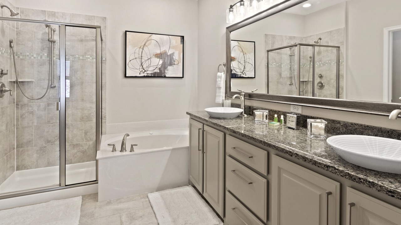Photo of Bathroom in Legacy Town Center North