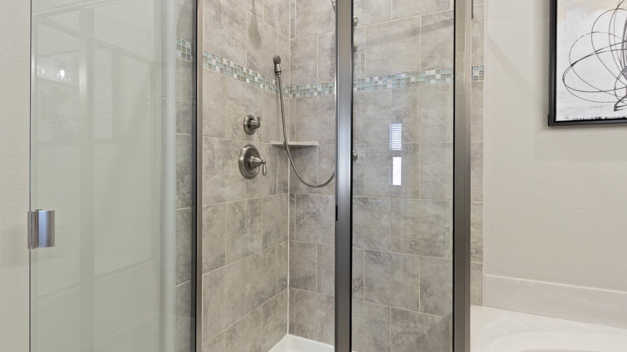 Photo of Bathroom in Legacy Town Center North