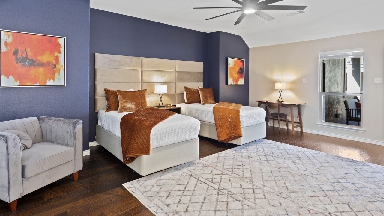Photo of Bedroom in Legacy Town Center North