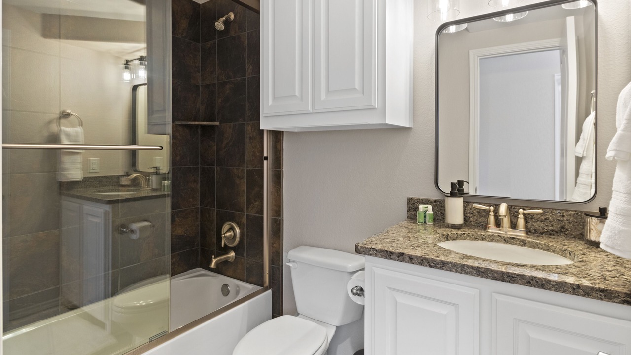 Photo of Bathroom in Legacy Town Center North