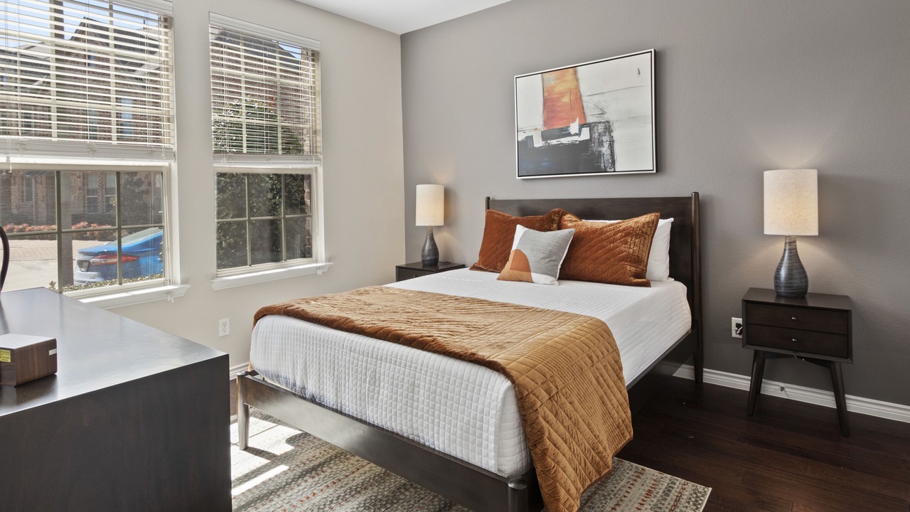 Photo of Bedroom in Legacy Town Center North