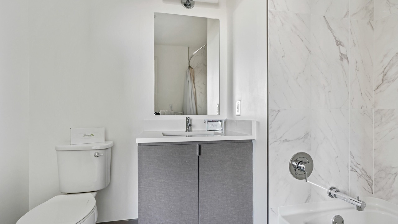 Photo of Bathroom in White Plains