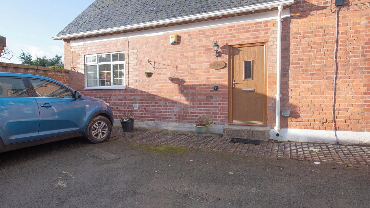 Photo of Outdoor in Longford