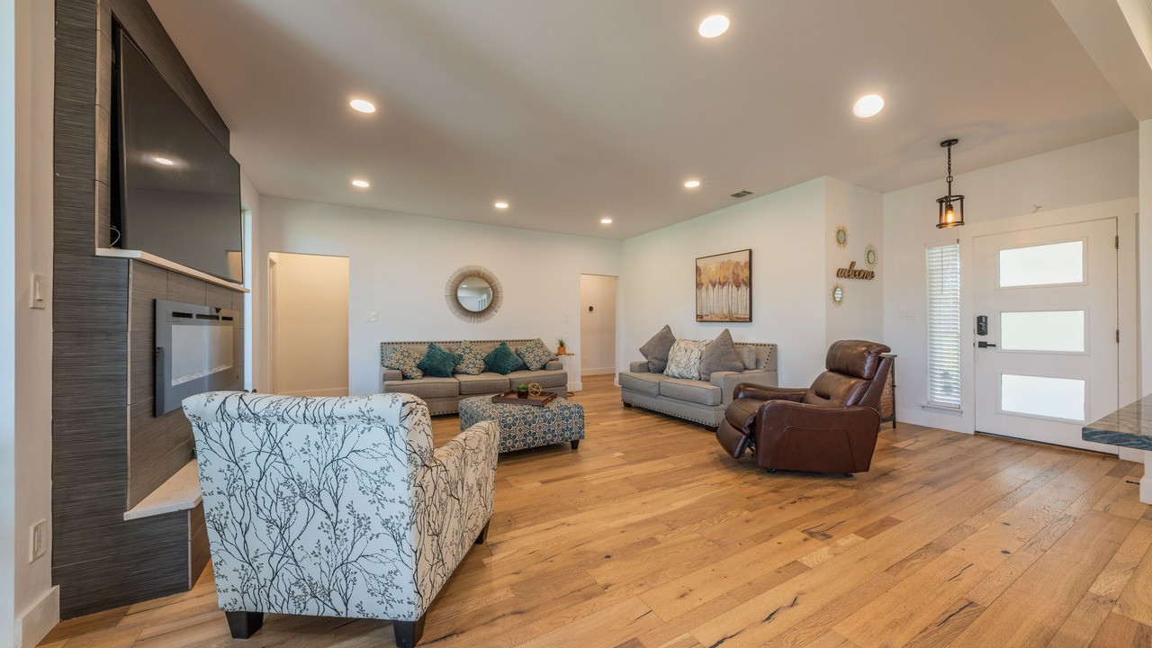 Photo of Livingroom in Hutto