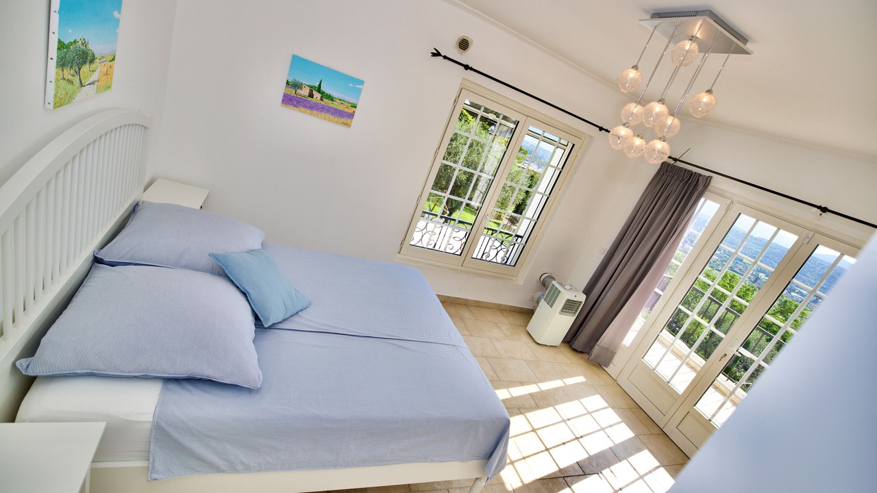 Photo of Bedroom in Plascassier