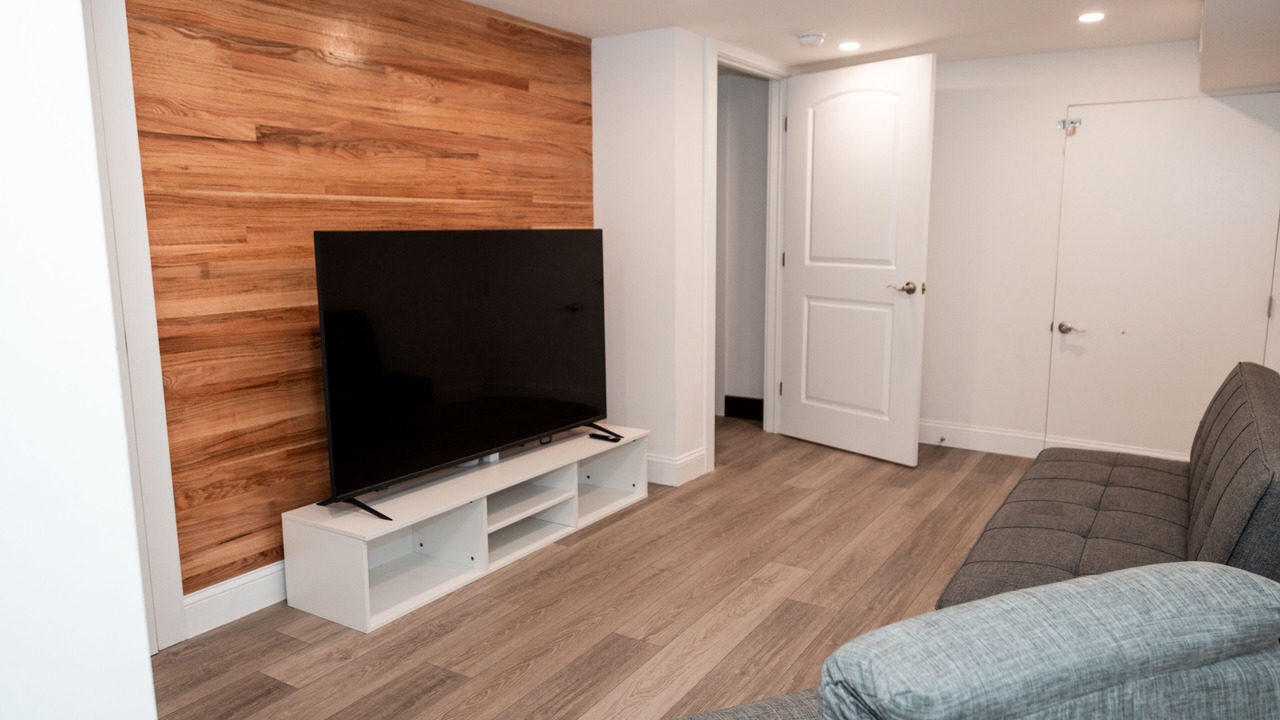 Photo of Livingroom in Graduate Hospital