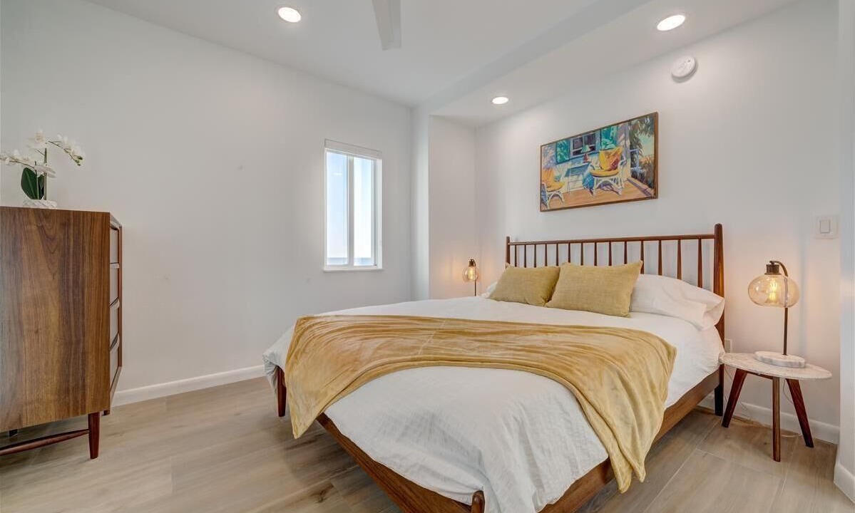 Photo of Bedroom in Redington Shores