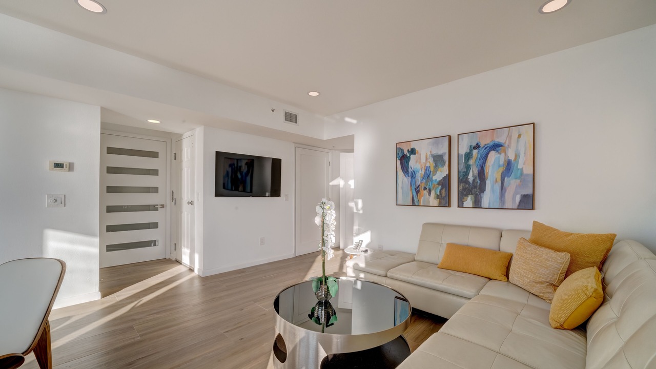 Photo of Livingroom in Redington Shores