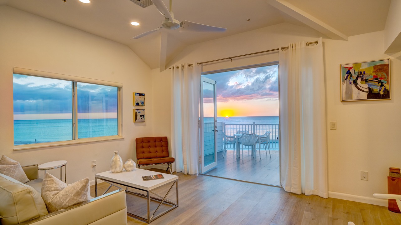 Photo of Livingroom in Redington Shores