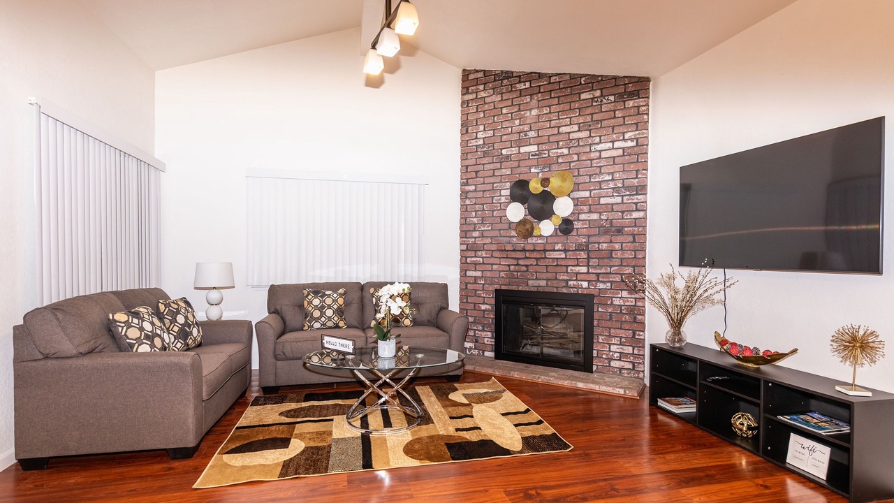 Photo of Livingroom in Sacramento
